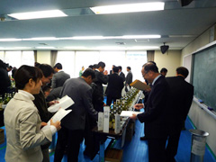 広島国税局清酒鑑評会 製造技術研究会の様子